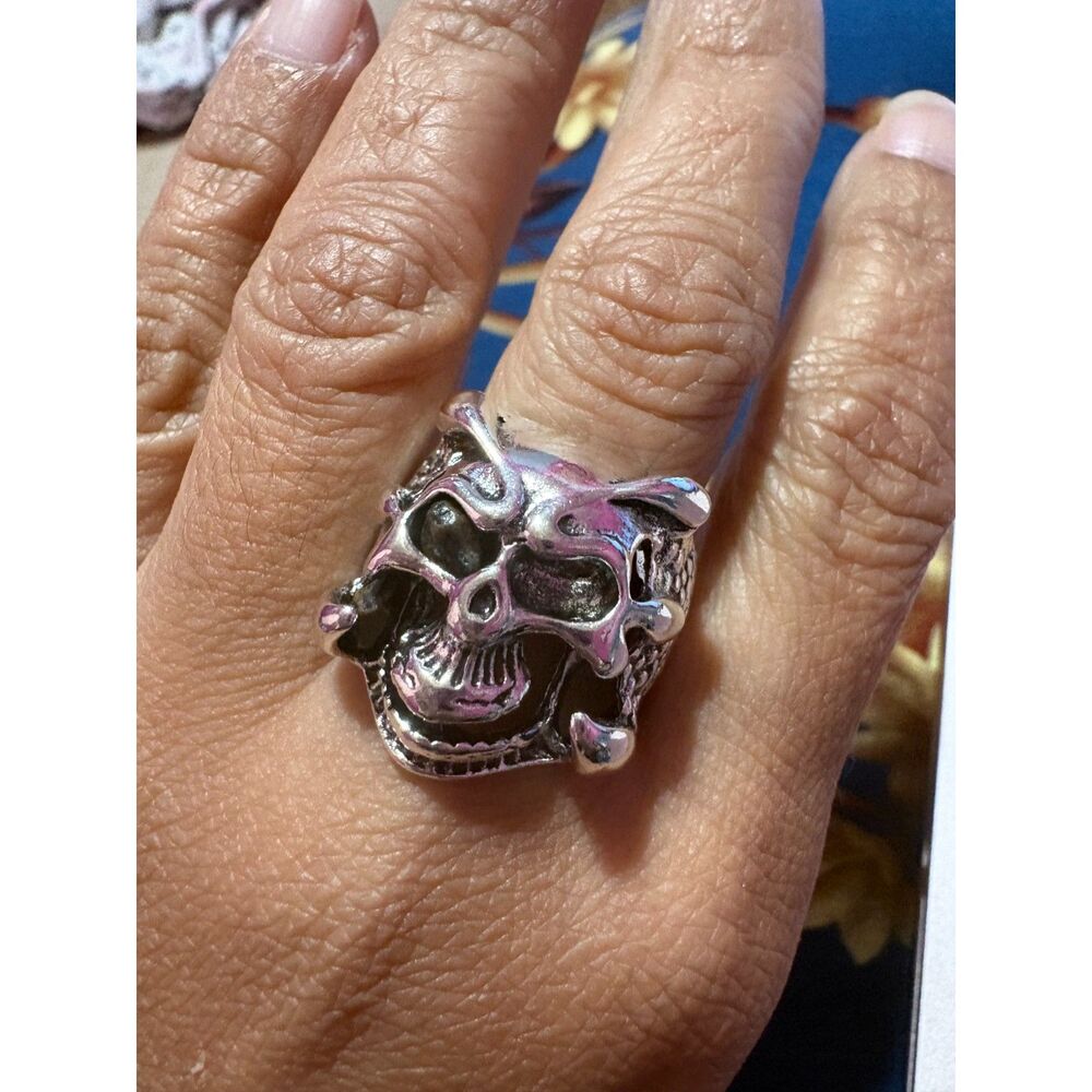 Men's Silver Skull Ring size 10